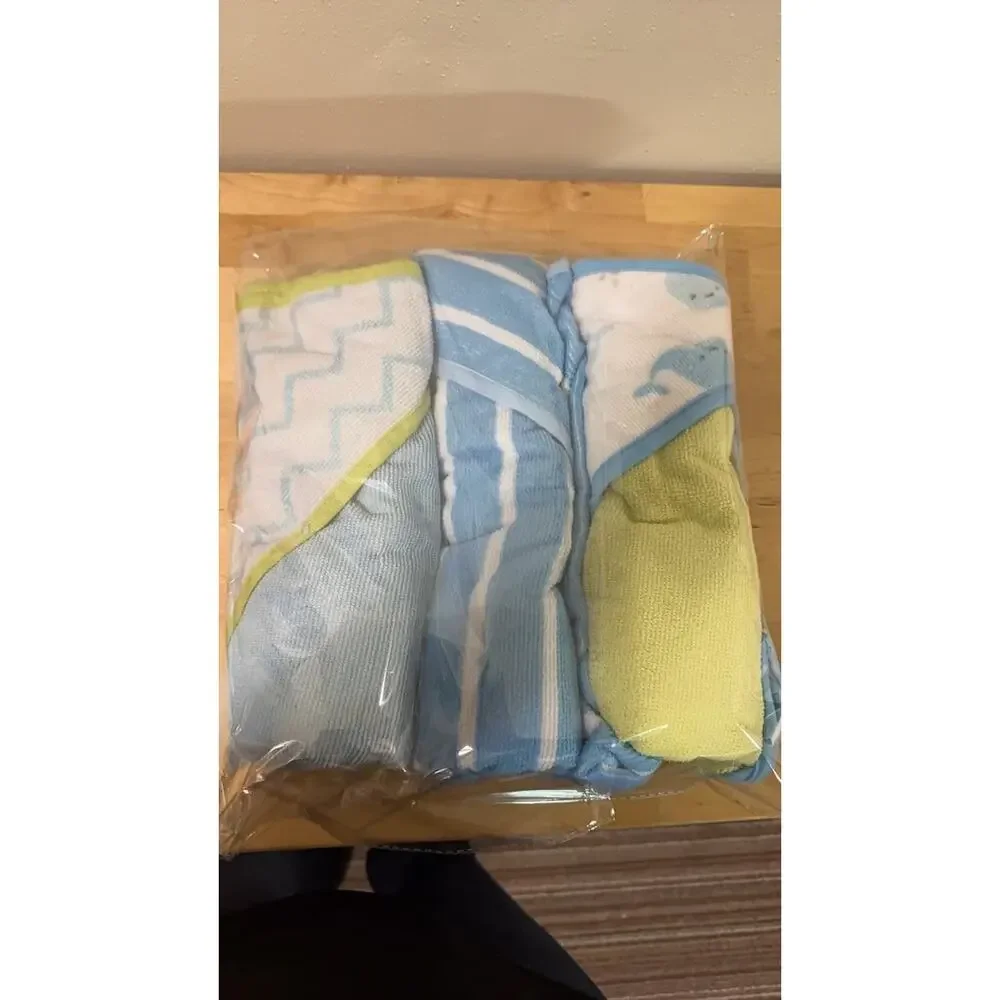 Set of Baby Hooded Towels with Whale and Stripe Patterns